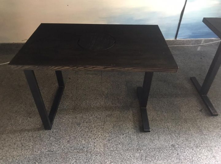 Продам столи у відмінному стані