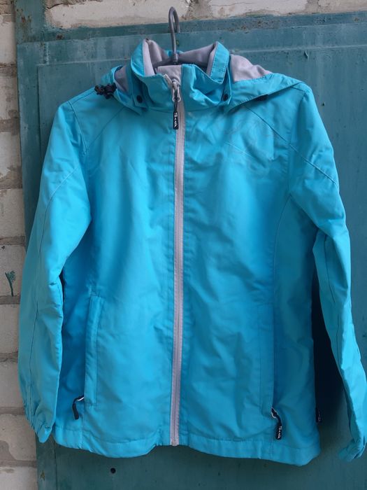 Продам  Ветрівку