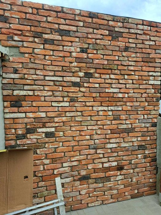 Lica z cegły wyprzedaż