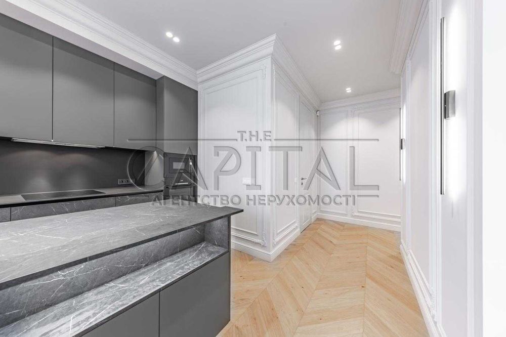 Центр. Золоті Ворота. Нова квартира, Ярославів град