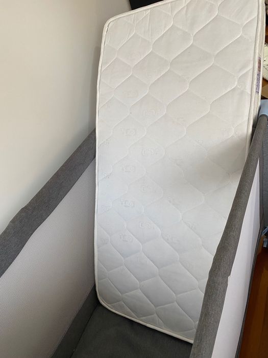 Berço + colchão de bebé