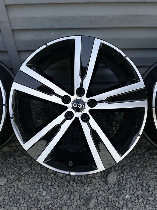 Комплект оригінальних титанових дисків Audi 5/112 R20 5*112 20 ET-28
