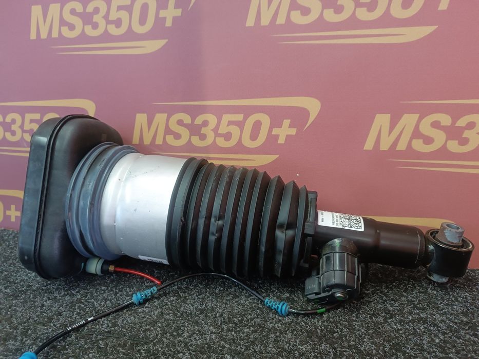 Пневмоподушка задня ліва BMW X5  G05 БМВ Х5 Г05 розборка шрот запчастини 37105A40B53 462400020426  Пневмоподушка задняя левая