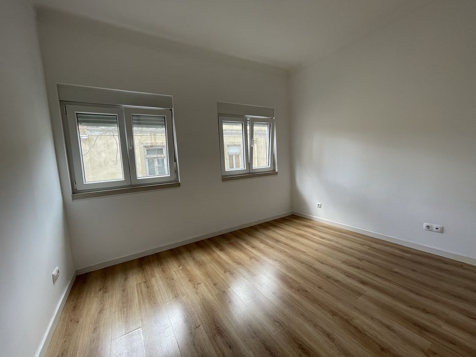 T1  à Expo, em Moscavide, cozinha equipada 980€