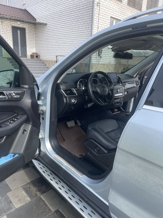 Продам Mercedes GLE 300d