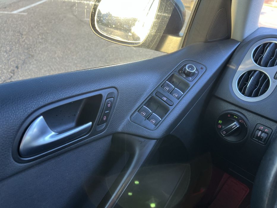 Volkswagen tiguan 2010