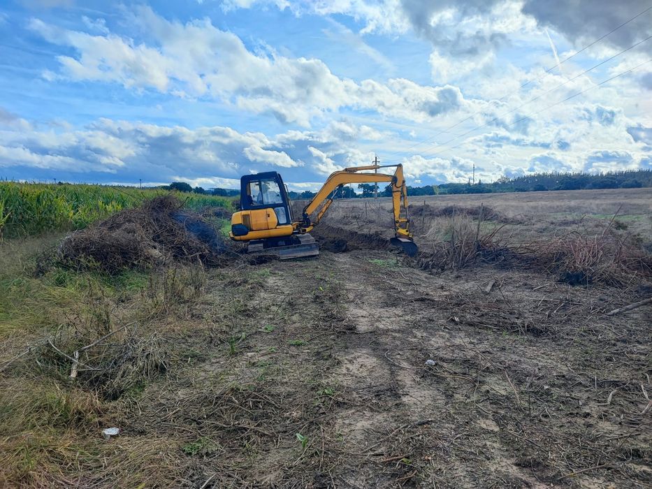Mini giratória escavadora Komatsu 5000kg