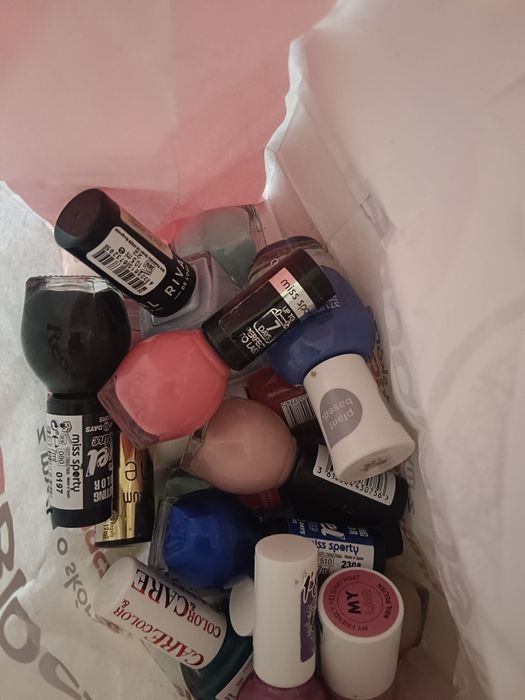 Lakiery do paznokci zestaw 15 sztuk