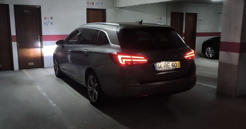 Opel Astra K ST 1.6 CDTi Innovation (2016) com 127.000 km — photo 3