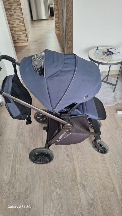 Wozek Carello Ultra 2w1 plus fotelik Avionaut z baza