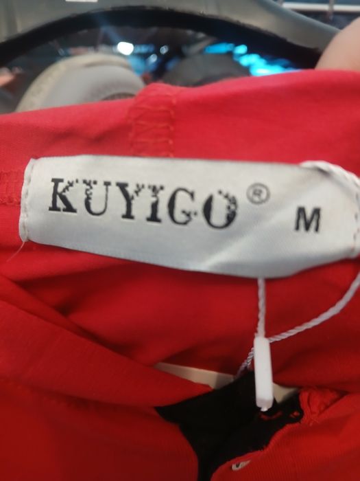 Meska bluzka z kapturem