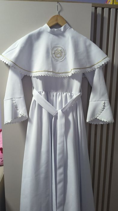 Alba komunijna 140/146 na szczupłą dziewczynke