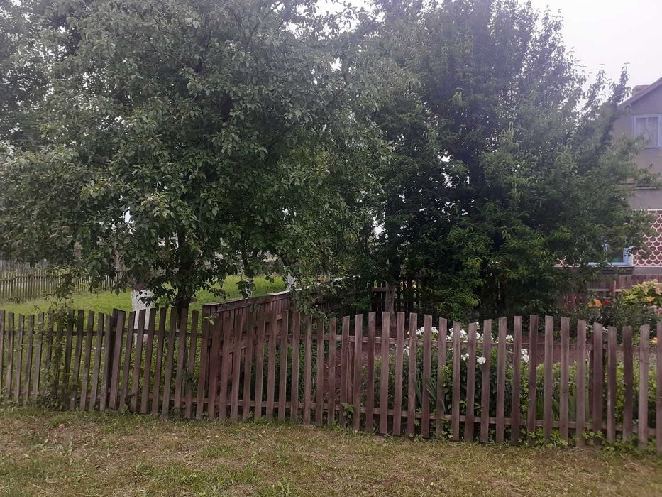 Продається будинок в с. Усичі