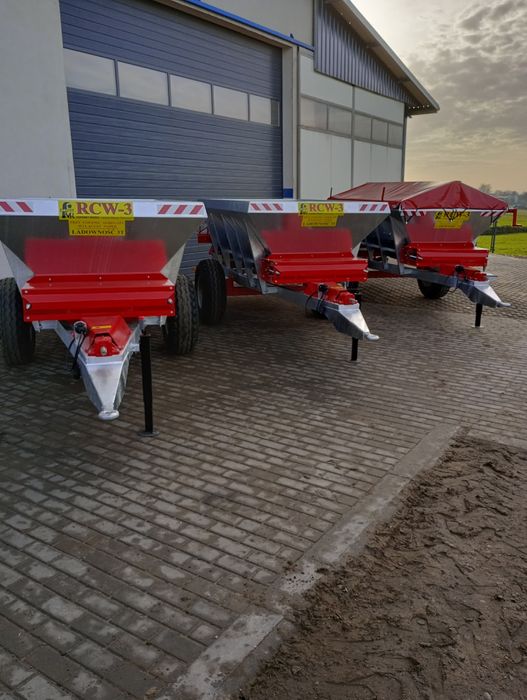 Rozsiewacz RCW-3 ocynk piaskarki solarka komunalna posypywarka LEASING