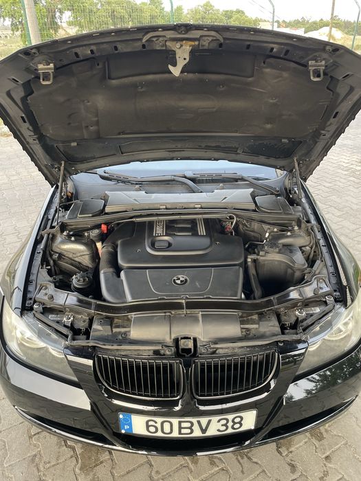 BMW E90 320d.528955107632097283