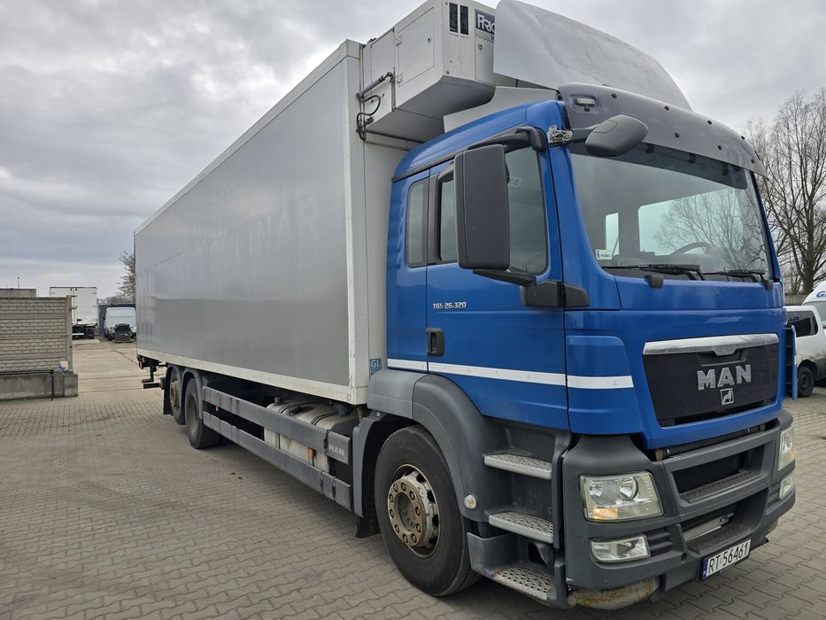 Man TGS 26.320. Chłodnia 24 epal. Winda.