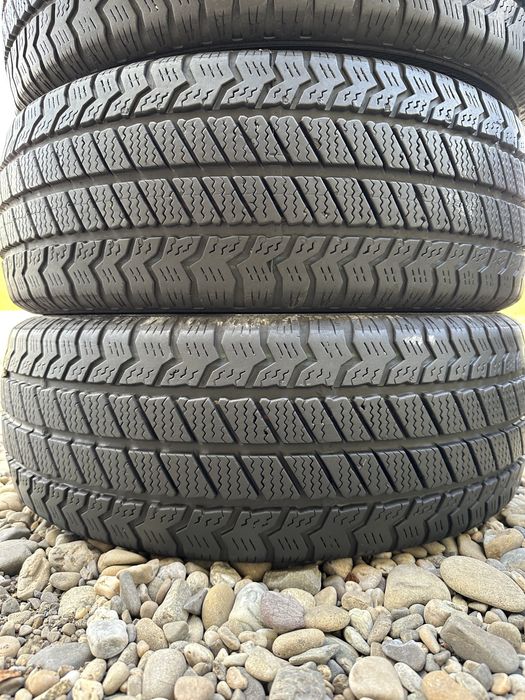 195/60/16c Barum Snovanis 2