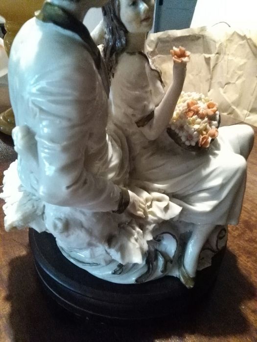 Estátua noivos italiana