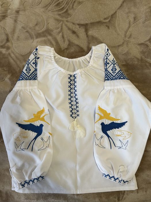 Вишиванка для дівчинки