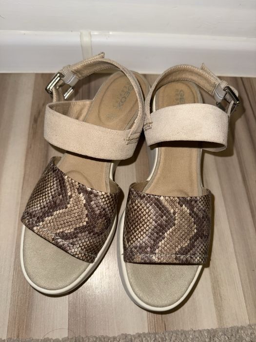 Sandały włoskie Geox 39