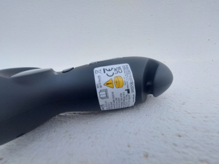 Medidor pressão pneus digital, quebra vidros e corta cintos
