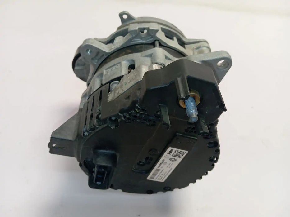 Alternador NISSAN QASHQAI III (J12) 1.3 DIG-T A LAS 4 RUEDAS 2310A8238R