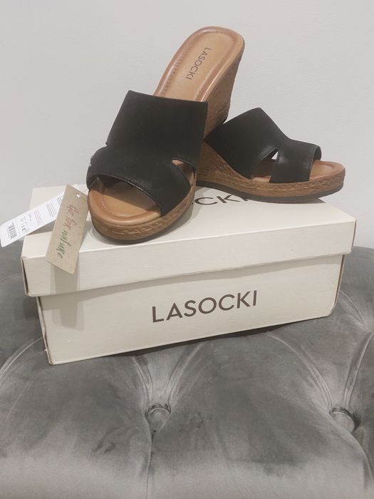 Nowe klapki firmy Lasocki