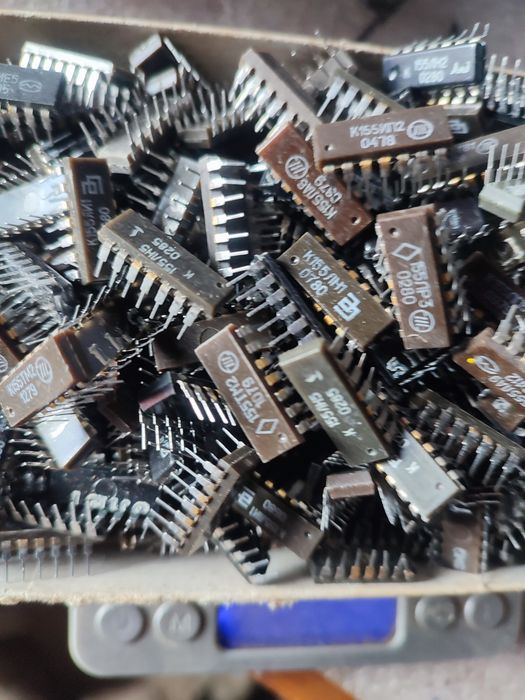 Купуємо ПЛАТИ, радіо деталі!