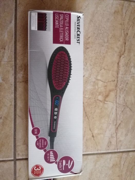 Escova alisante para cabelo