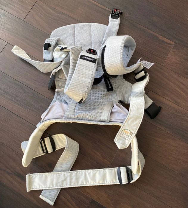 Nosidełko BabyBjorn One Air. Stan idealny
