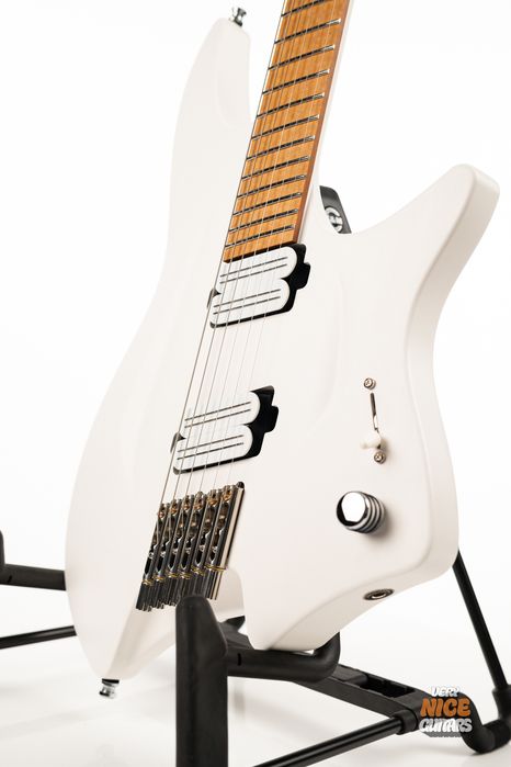 Aristides H/06R White
