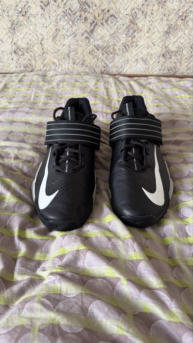 Штангетки чоловічі Nike Savaleos