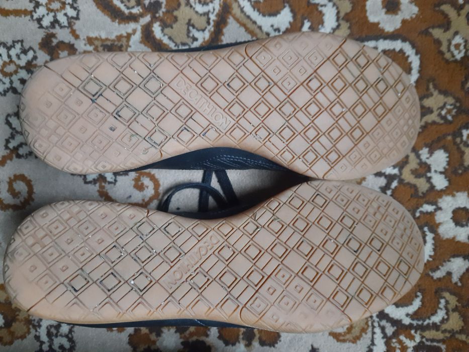 Buty 39 halòwki kipsta
