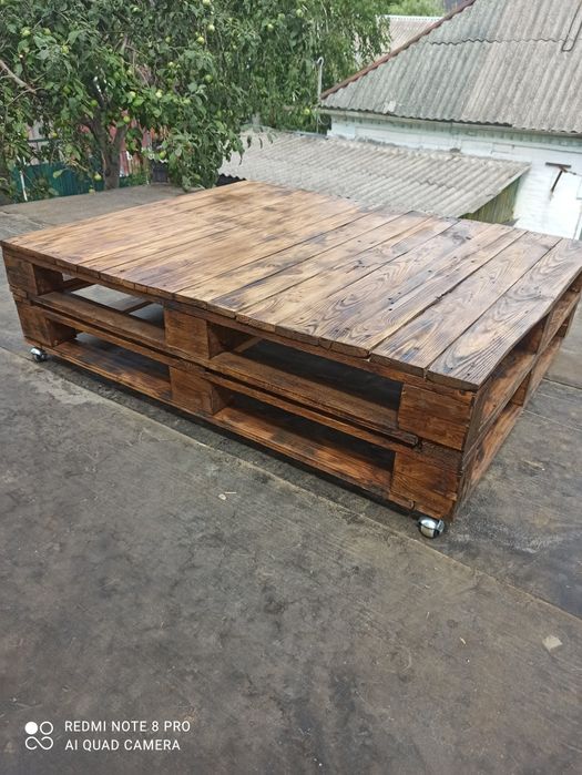 Дивани з піддонів