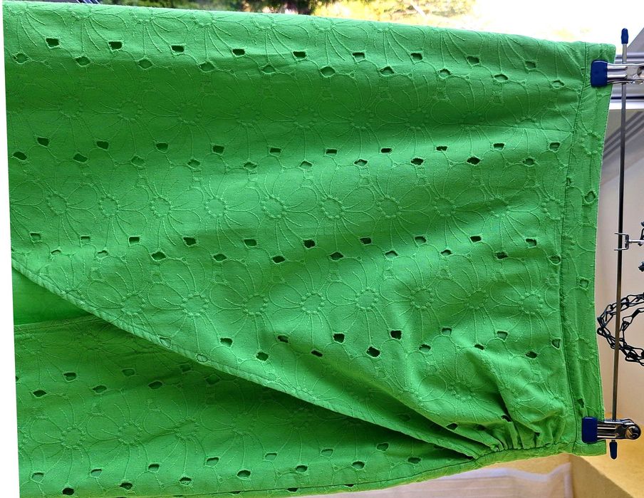 Bawełniana zielona haftowana spódnica ASOS Design