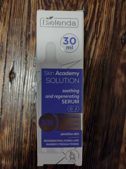 Bielenda Skin Academy serum łagodząco-regenerujące