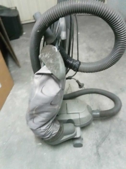 Aspirador Kirby -G10E  (usado com avaria)