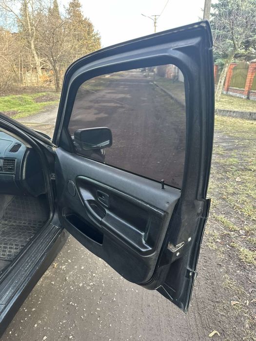 Продам BMW e36 1.6 бензин Терміново