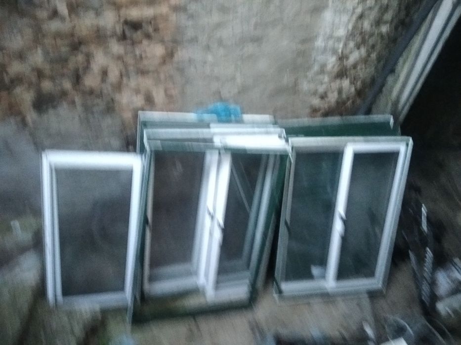 Vendo cinco janelas em bom estado
