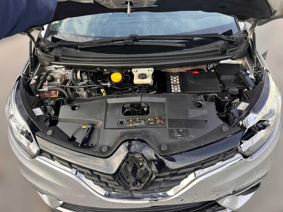 Renault Grand Scenic 1.6 DCI 130cv 7 Lug de 2018 Salvado