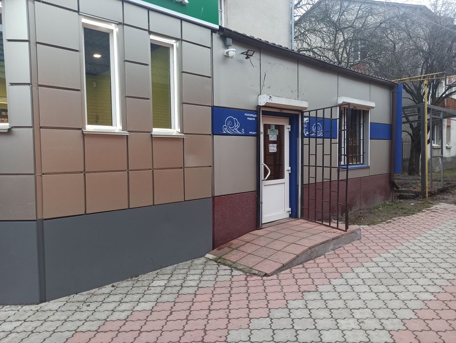 Здається в оренду комерційна нерухомість 22 кв.м. ЖД вокзал.