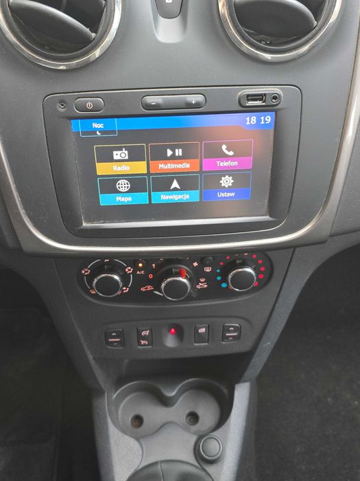 Dacia Sandero Stepway, Benzyna 90 koni, Klima Navi Tempomat