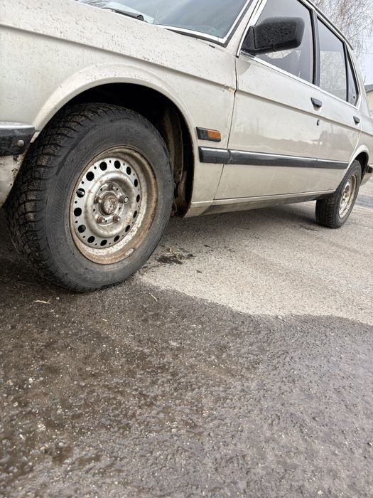 Обміняю бмв е28 на мото