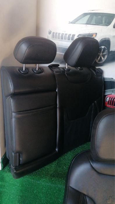 Салон сидіння шкіра кожа підігрів Jeep Compass автошрот шрот розборка