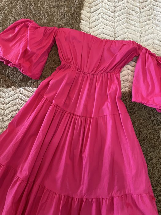 Сукні, коктельні, повсякденні, гортай карусель