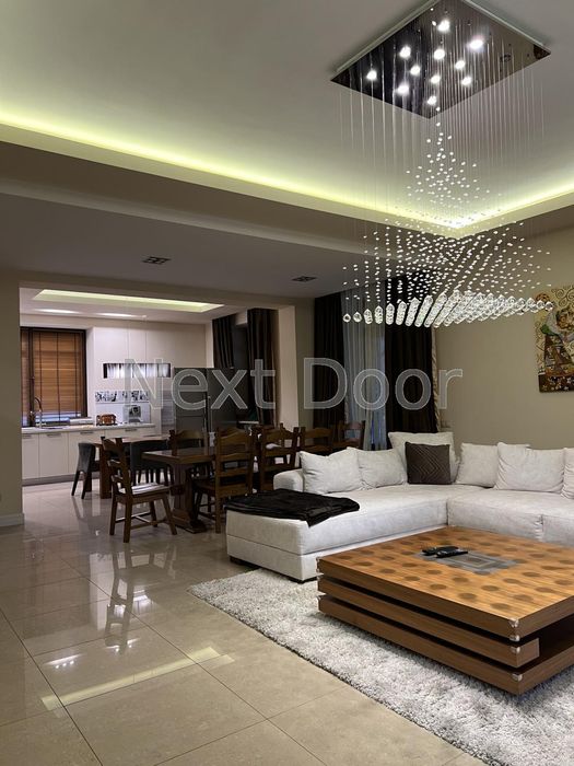 Здам будинок на дамбі київського моря