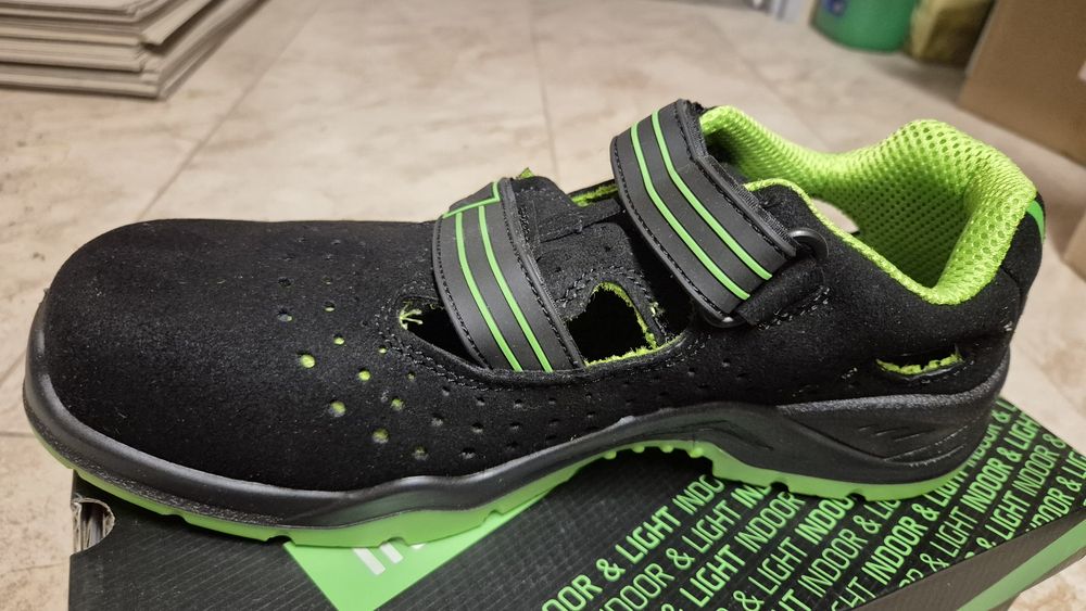 Sprzedam buty robocze