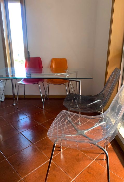 4-Seat Glass Dining Table / Made in Italy64298086117507122