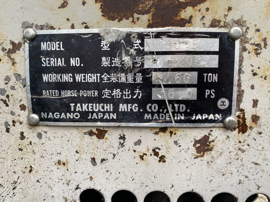 Minikoparka takeuchi TB015