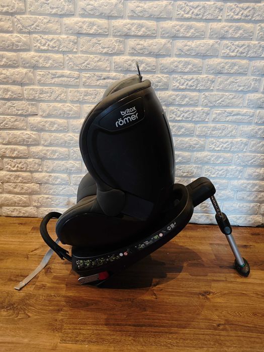 Fotelik Britax Romer Dualfix 2R 360